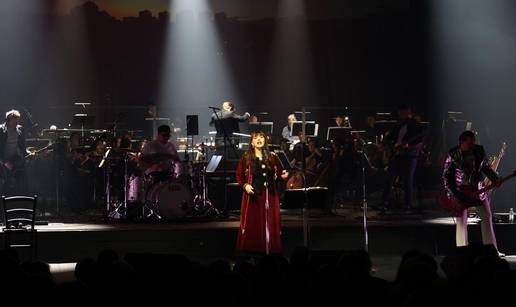 Damir Martinovi&cacute; Mrle i Ivanka Mazurkijevi&cacute; pjevali za &zcaron;ene