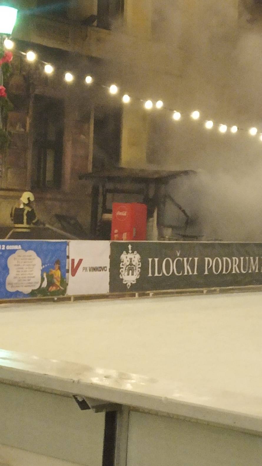 Buknule kućice u Vinkovcima, požar se proširio na gimnaziju