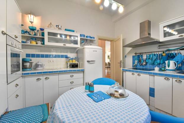 Vila na Maksimiru za 1,8 mil. €: Ima teretanu i bazen, ali... Nije li kupaonica ipak previše plava?