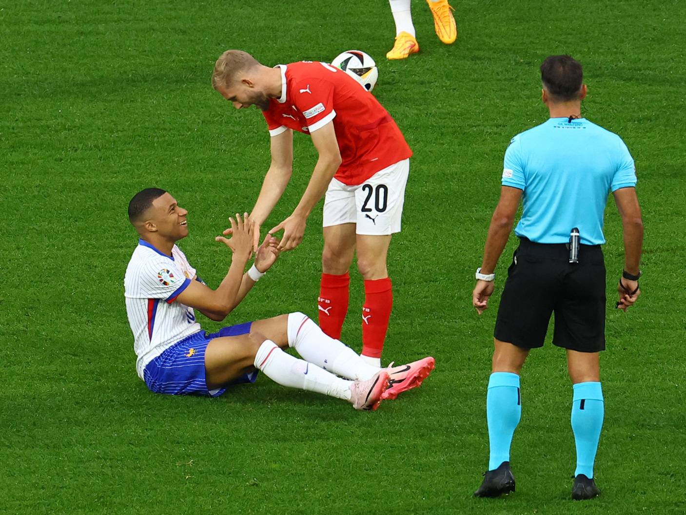 Euro 2024 - Austria v France