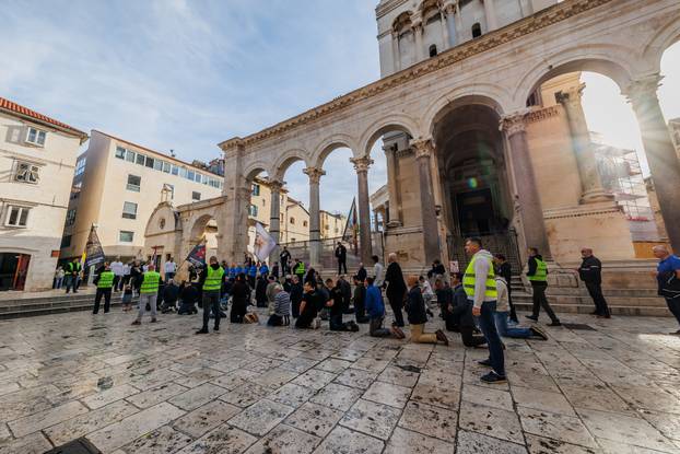 Split: Molitelji na Peristilu okupili su se i ove prve subote u mjesecu