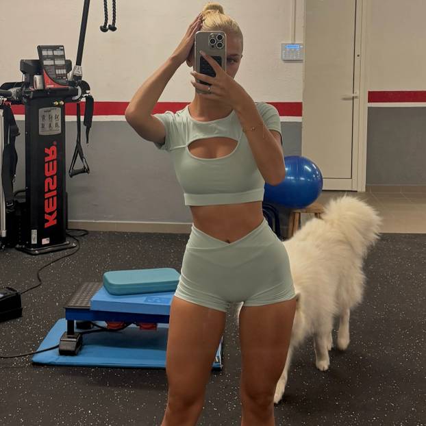 FOTO Zvijezda Barce zbog ove plavuše u sukobu sa suigračem?