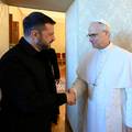 Papa Zelenskom: Vatikan je spreman biti domaćin mirovnih pregovora Ukrajine i Rusije