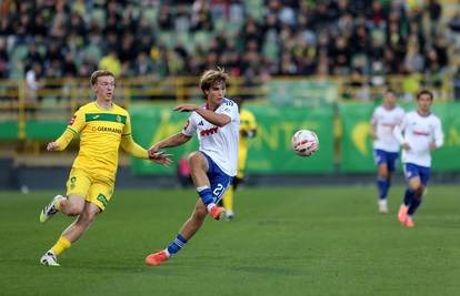 Livaja počinje na klupi: Ovo je momčad Hajduka za novi derbi