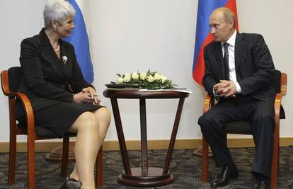 Kosor i Putin o plinu, a on nju pozvao u posjet Moskvi