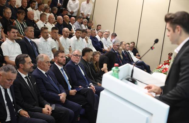 Split: Komemoracija za Ivana Gudelja na Poljudu