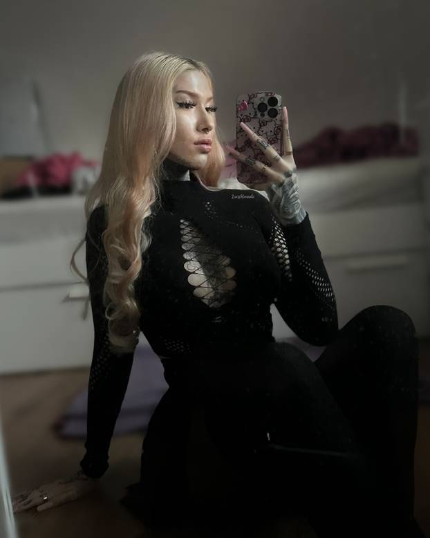 FOTO Ima 21 godinu, a cijela je istetovirana! Evo kako je prije izgledala: 'Roditelji su zgroženi'