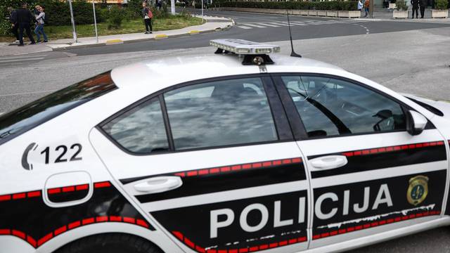 Trojica graničnih policajaca u BiH uzeli mito do 10 tisuća eura za zaposlenje, uhitili su ih