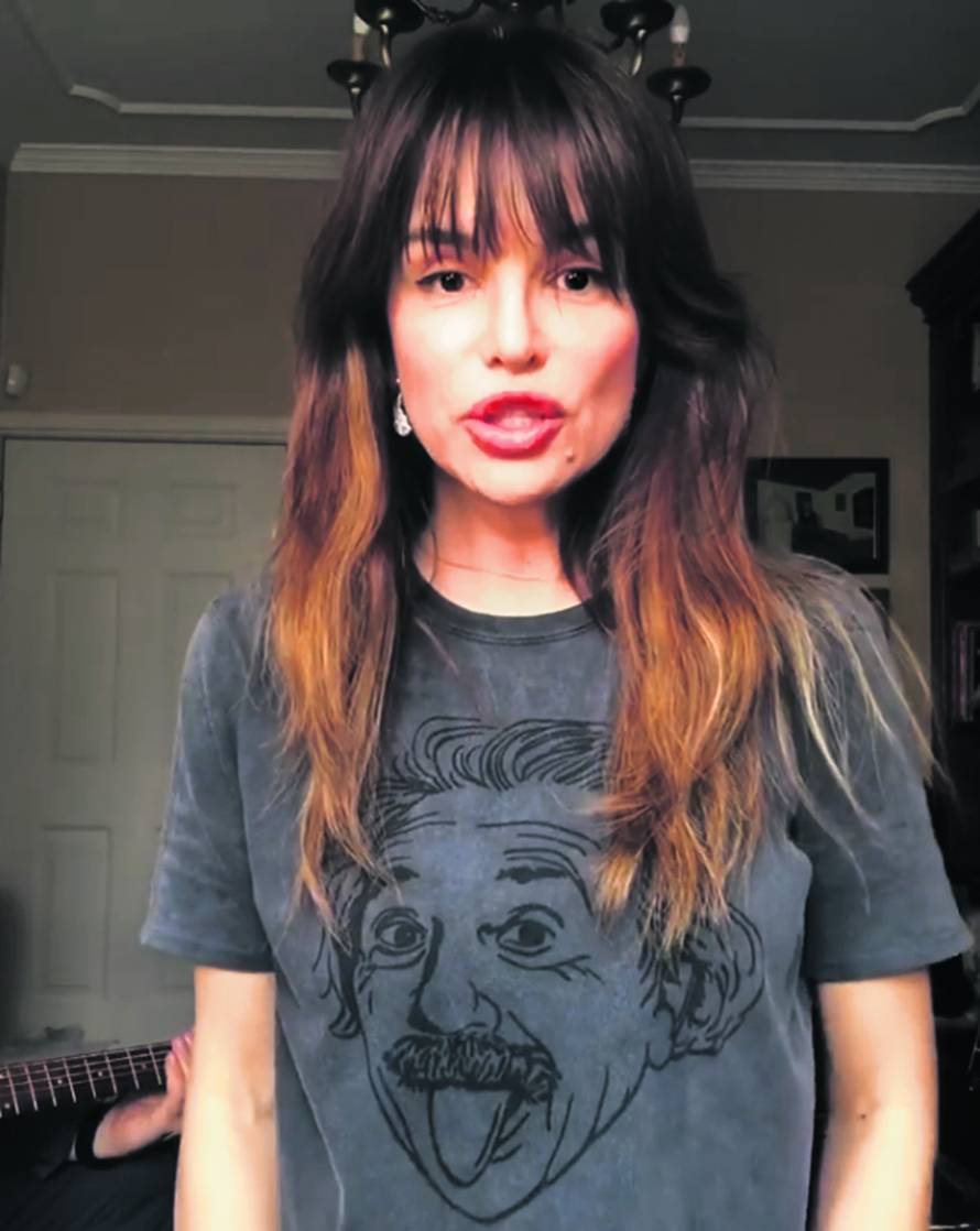 Šuput se i dalje sređuje, Indira trenira, Seve raščupana čisti...