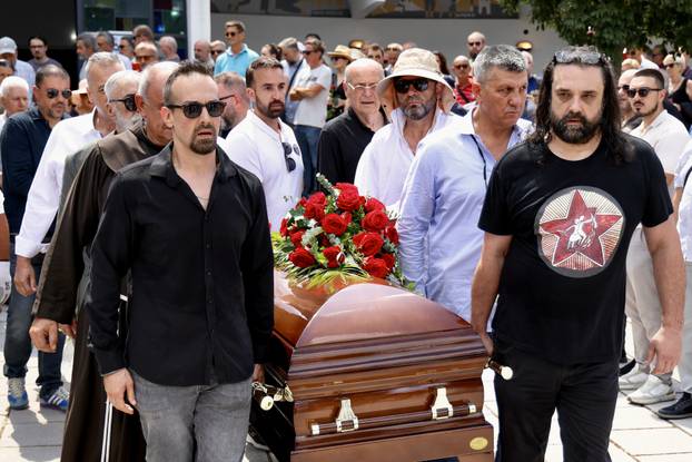 Sprovod glumca Josipa Pejakovića u Sarajevu