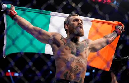 Povijesna šansa za McGregora: Titula i u 3. kategoriji UFC-a?!