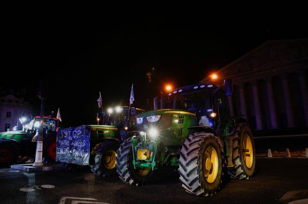 Protest against the government's handling of the EU-Mercosur free trade agreement in Paris
