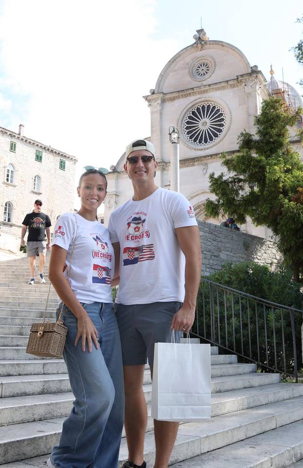 Američki bračni par Smith koji su proslavili hrvatski navijači posjetio Šibenik