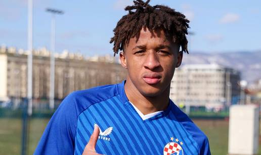 FOTO Dinamo predstavio veliko pojačanje. Potpisao Portugalac kojeg su htjeli Barca i Man. City