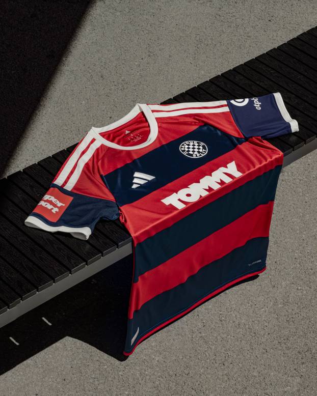 FOTO Hajduk predstavio novi gostujući dres. Navijači složni: 'Sad izgledamo kao Bayern...'