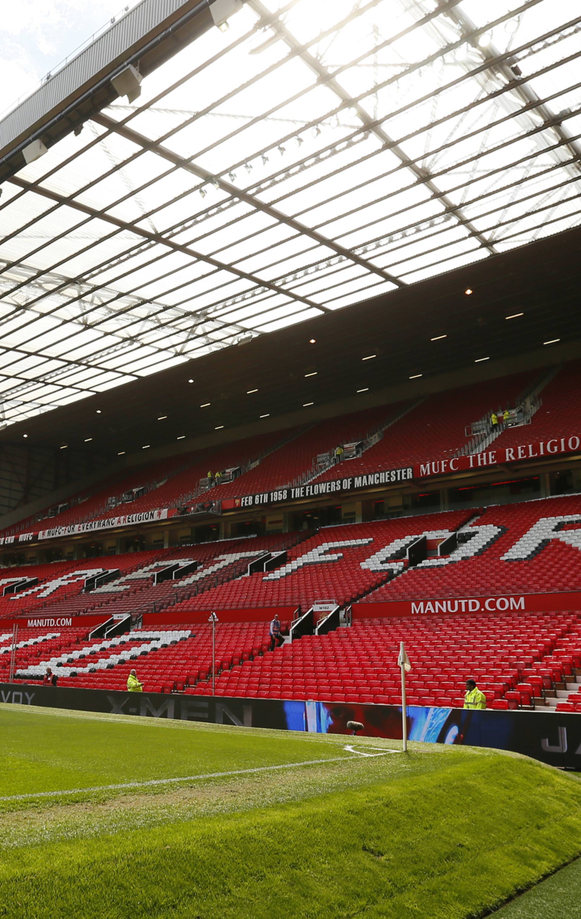 Manchester United v AFC Bournemouth - Barclays Premier League