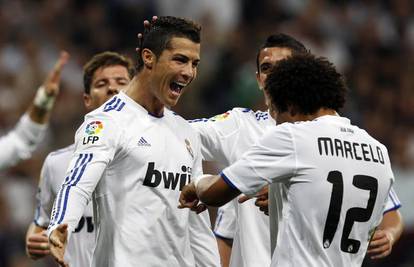Ronaldo hat-trickom Bilbau najavio veliki 'El Classico'