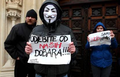 Occupy Croatia nakon Sabora stigao i ispred Banskih dvora