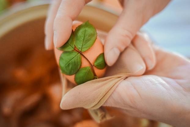 Zagreb: Tradicionalno bojanje uskršnjih jaja