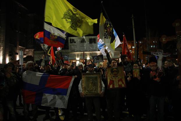 Beograd: Nekoliko stotina ljudi okupilo se kako bi pružilo podršku Rusiji