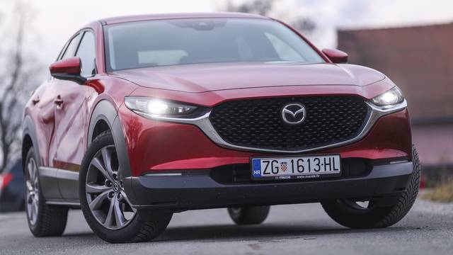 Mazda CX-30 je SUV zvijezda, oduševit će vas osnovni motor