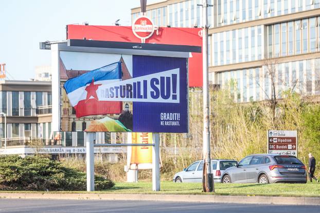 Zagreb: Predizborni plakat na Aveniji Većeslava Holjevca
