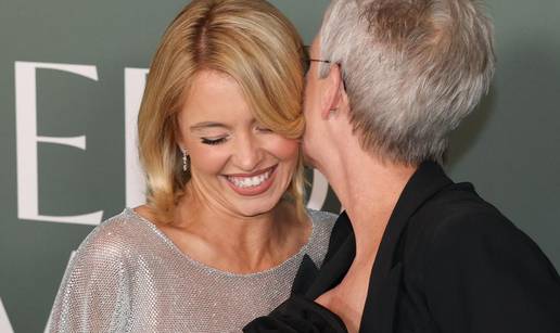 FOTO Hejteri napali Sydney zbog 'gole' haljine, ali stigla je podrška: 'Iskoristi sve što imaš'