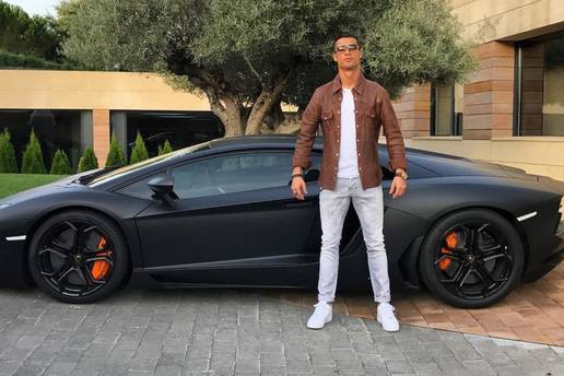 Zavirite u Ronaldovu gara&zcaron;u: 'Ni sam vi&scaron;e ne znam koliko ih je...'