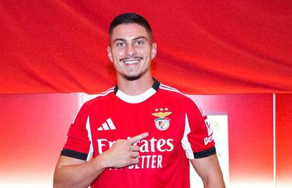 Franjo Ivanović i službeno novi igrač Benfice. Srušio je rekord transfera hrvatskih napadača