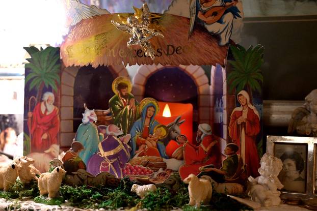 24SATA Zagreb: Stan ukrašen blagdanskim dekoracijama