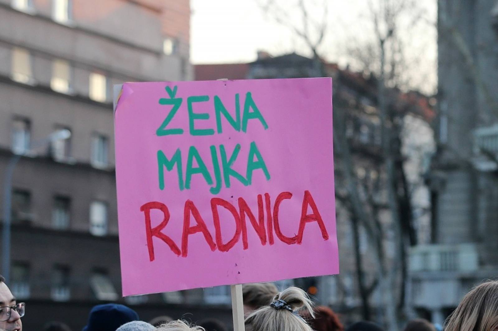 Zagreb: "Noćni marš - 8. mart" u organizaciji feminističkog kolektiva fAKTIV