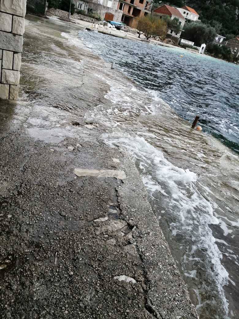 Obilna kiša pogodila Jadran: Danas  nas čeka 'apokalipsa'