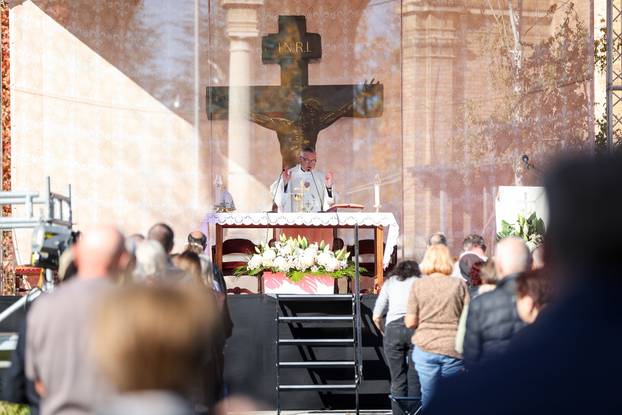 Zagreb: Svi sveti groblja poznatih osoba