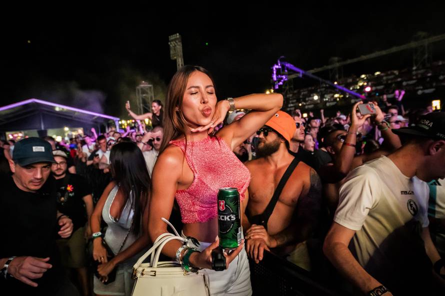 Split - DJ-a Alesso