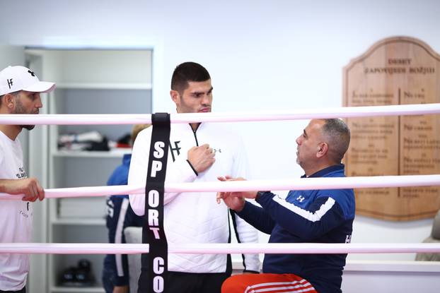 Zagreb: Trening Filipa Hrgovića uoči subotnjeg meča s Amirom Mansourom