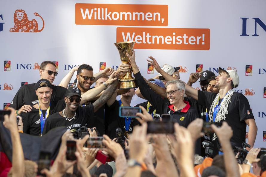 Frankfurt: Prijem za svjetske prvake u košarci