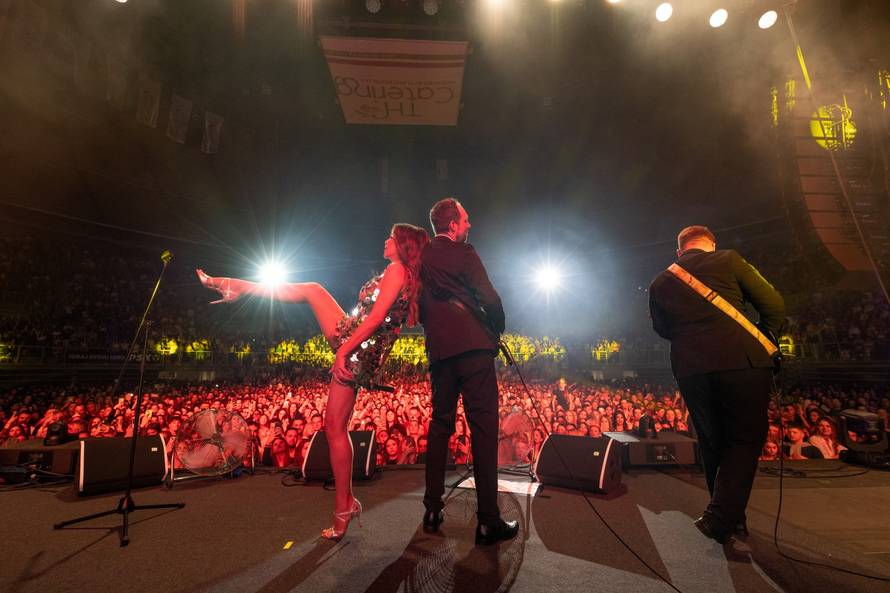 Severina se javila s aerodroma: 'Ovaj čovjek me stalno prati...'