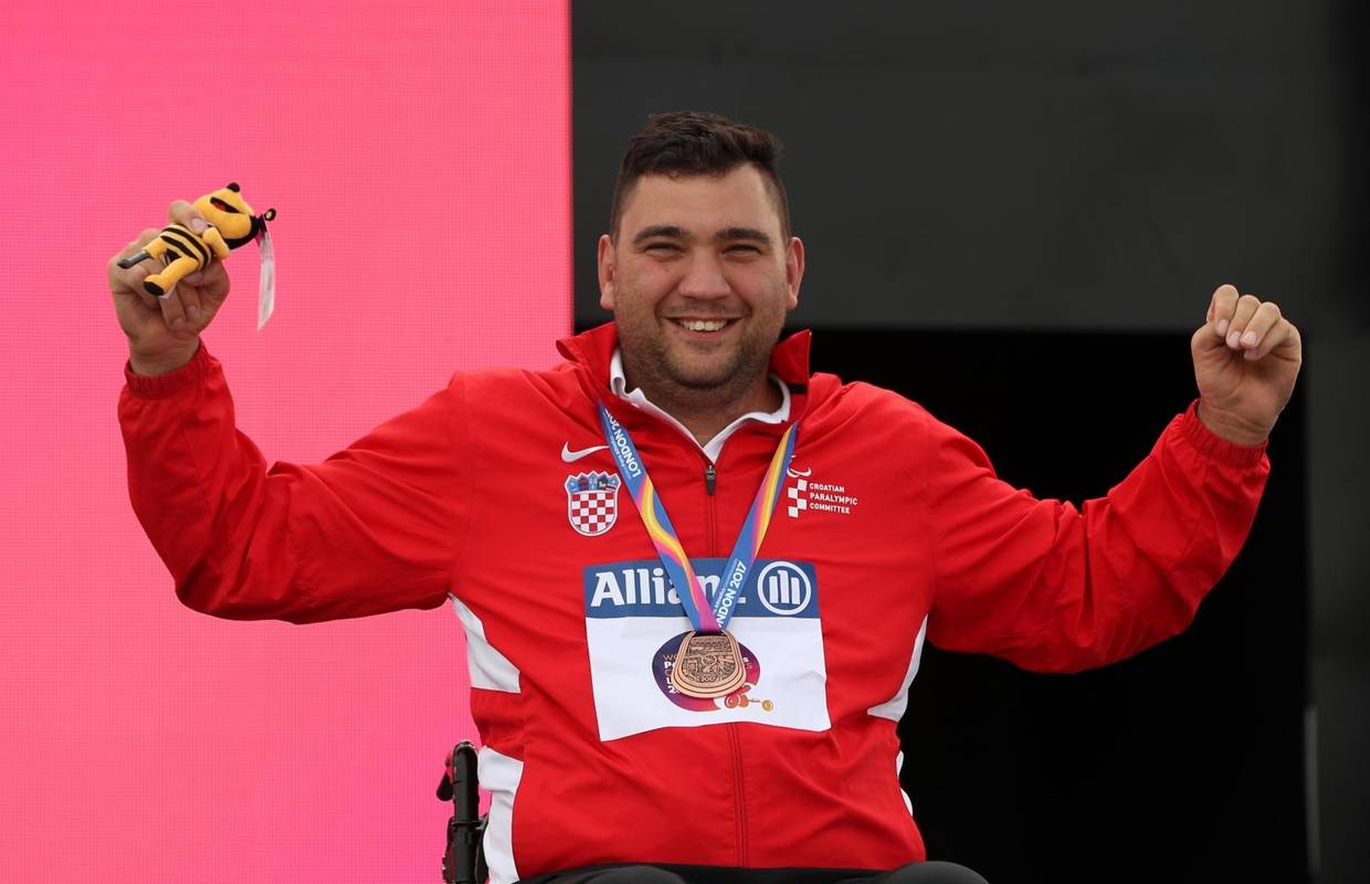 Hrvatska ima prvu medalju na POI: Šandor osvojio srebro!