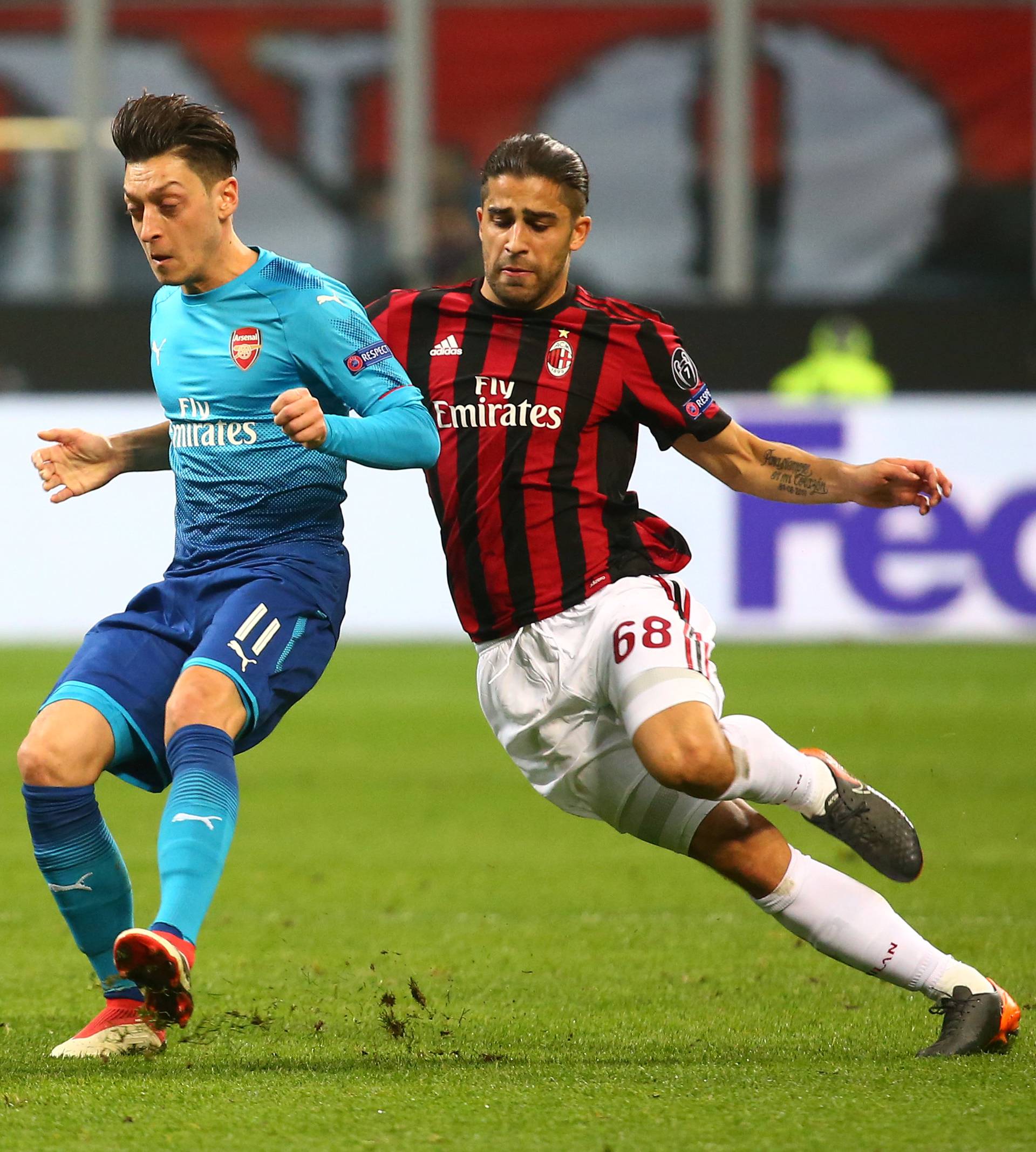 Europa League Round of 16 First Leg - AC Milan vs Arsenal