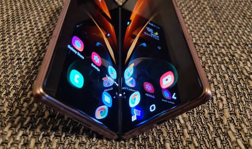 Isprobali smo Samsung Galaxy Z Fold 2: Preklopna uživancija