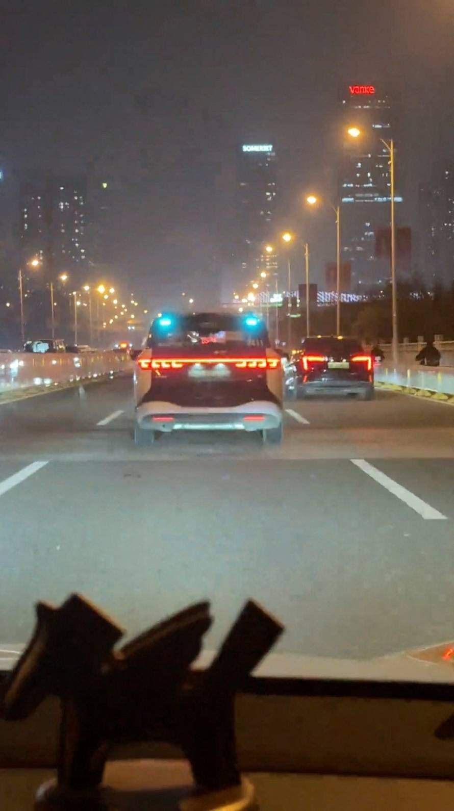 Apollo Go robotaxis stop in the middle of traffic due to a system failure