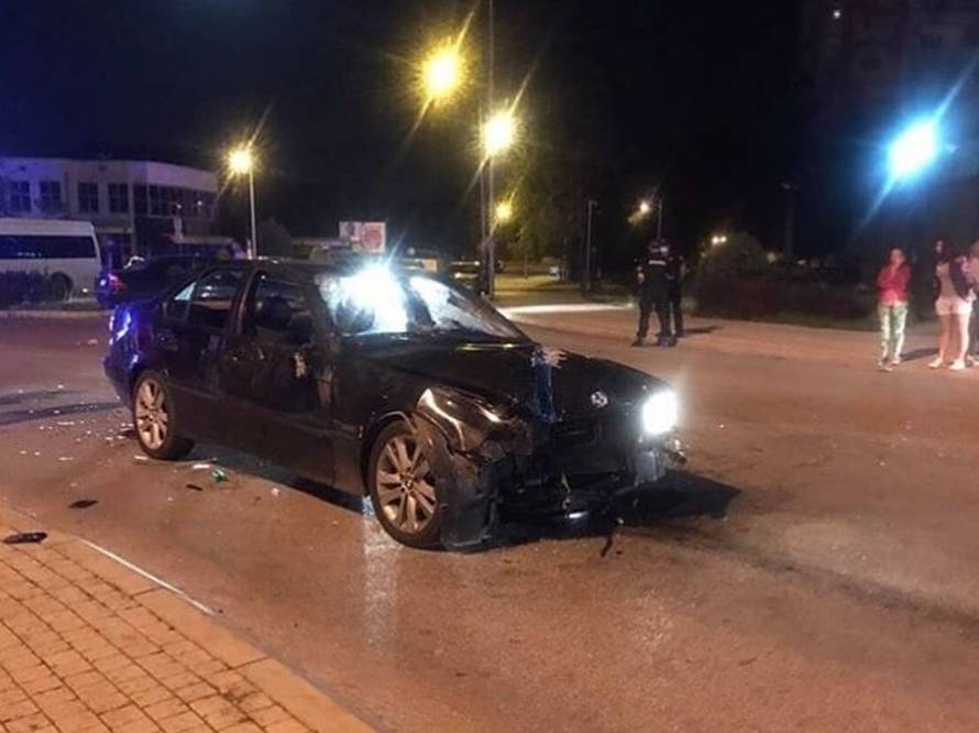 BMW-om se zabio u ljude koji su slavili poraz Mile Đukanovića