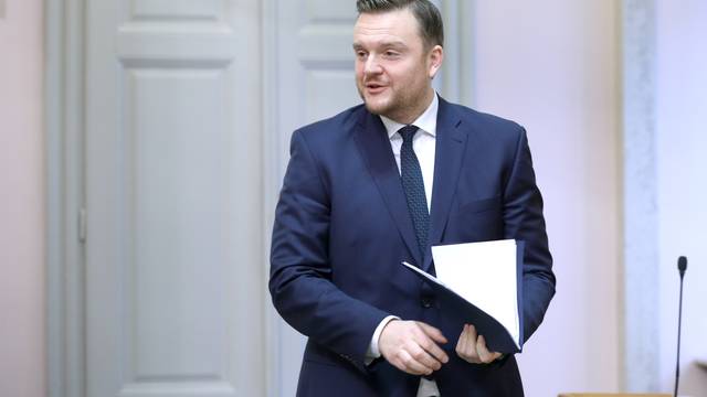 Zagreb: Sabor raspravlja o Zakonu o dodatnom porezu na dobit
