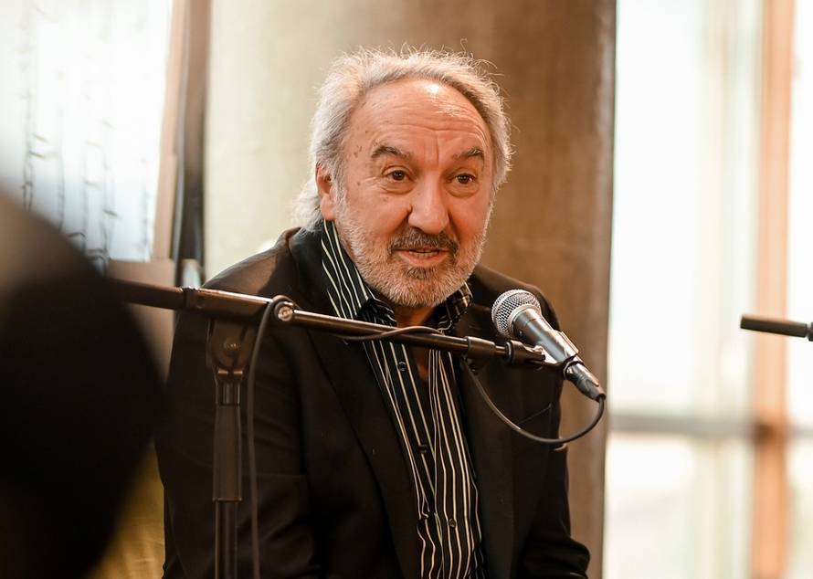 Marinko Colnago: 'I danas mi bacaju grudnjake na pozornicu, znači da sam valjda još dobar'