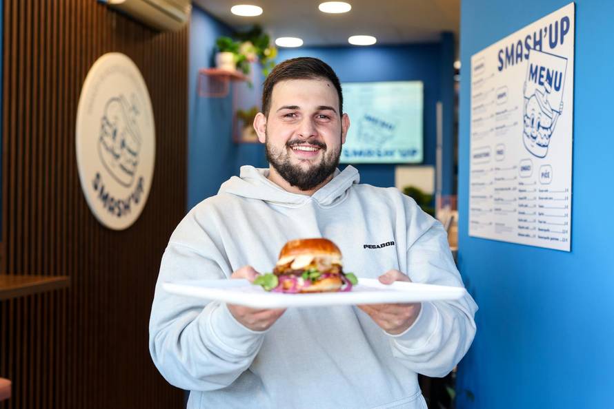 Zagreb: Burger bar Smash Up na Borongaju