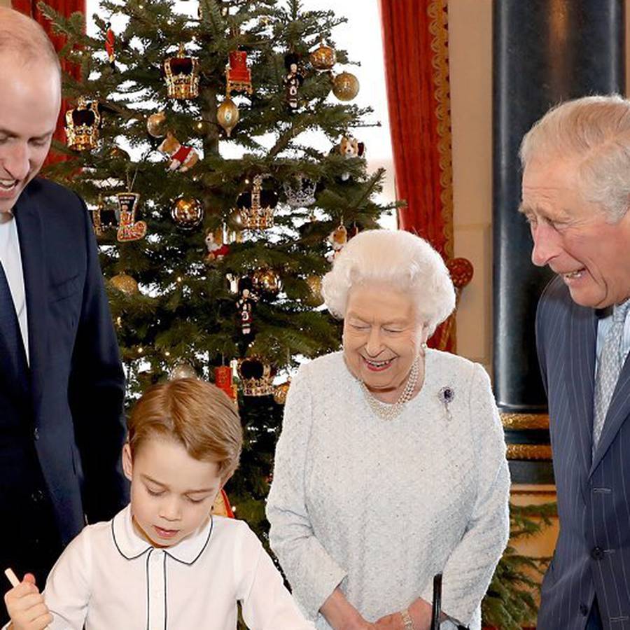 Novi portret kraljevske obitelji: Svu pažnju ukrao princ George