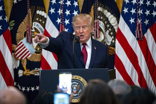 Trumpov AI ustav: 'Rije&ccaron; je samo o popisu dobrih &zcaron;elja...'