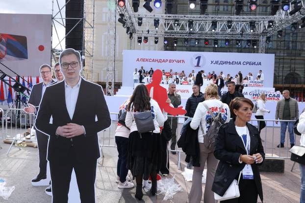Pripreme za izborni skup izborne liste "Aleksandar Vučić - Jedinstvena Srbija" koji će se održati večeras u Novom Sadu