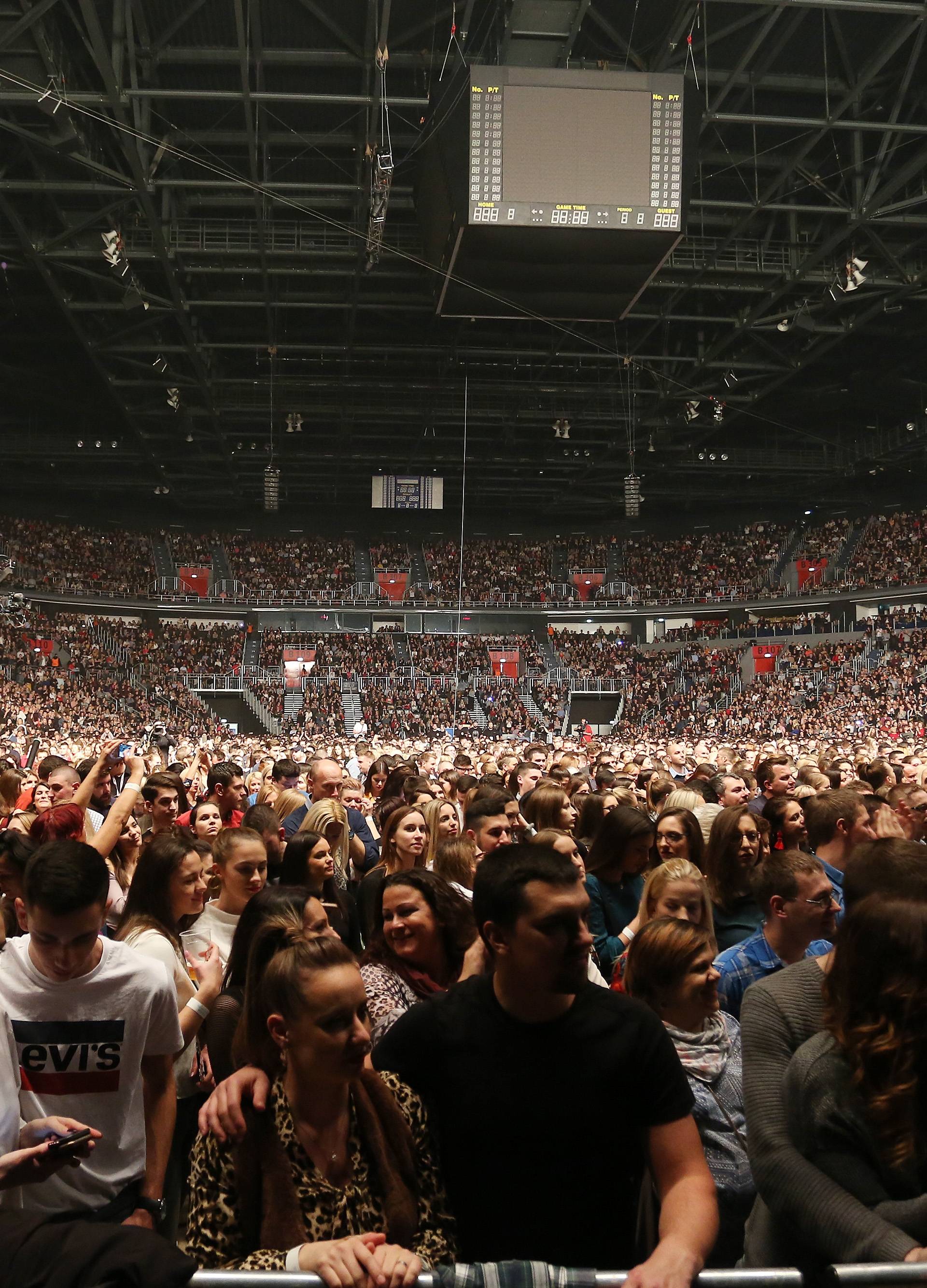 Petar Grašo napravio spektakl za fanove u zagrebačkoj Areni