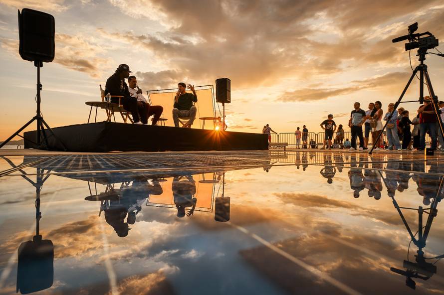 Autor Maradonine, Messijeve i Guardioline biografije u Zadru